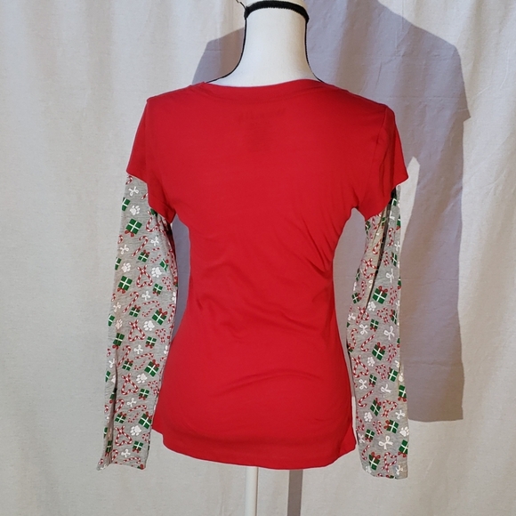 Wound Up Christmas Tee - Picture 2 of 6